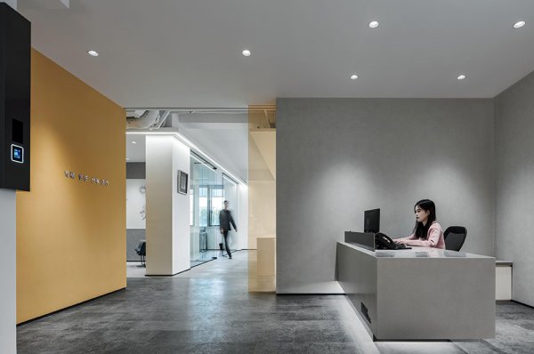 辦公室現代風裝修與極簡風裝修的區別