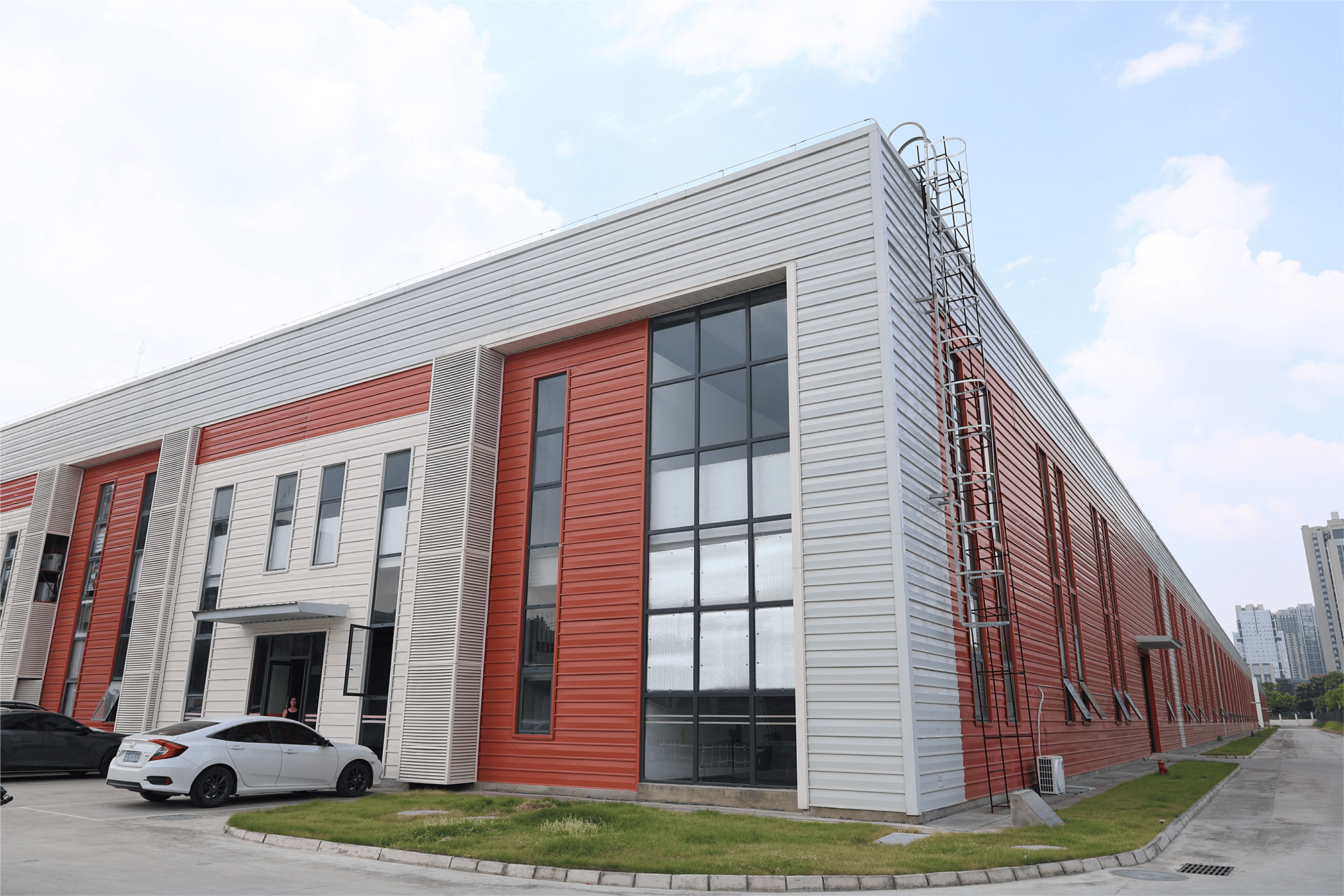 成都廠房重新裝修超過多少平方需要報(bào)建？